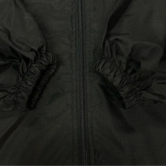 Vintage Disney Winnie the Pooh Adult Windbreaker Rain Jacket Sz M Hood Zip Y2k - Picture 6 of 15